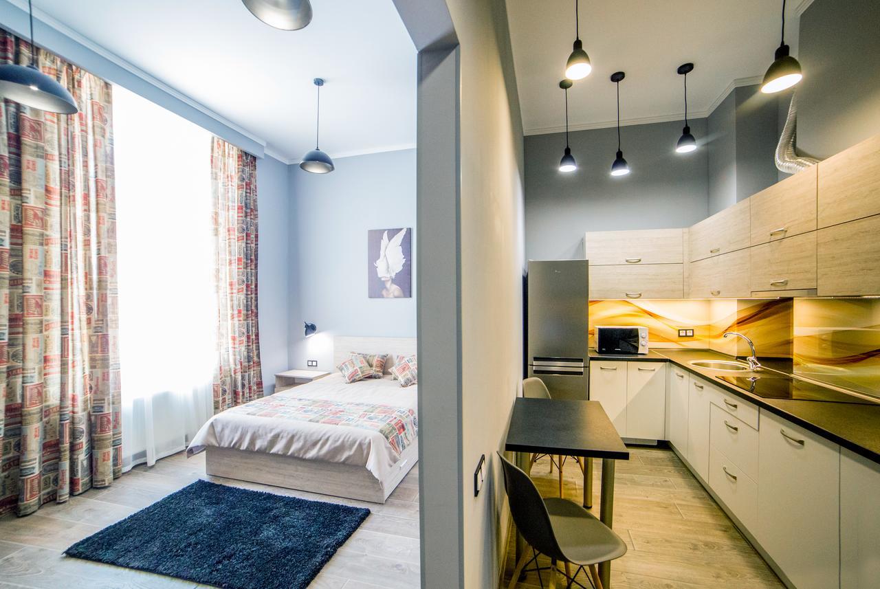 Apart Hotel On Rynok Square Lwów Zewnętrze zdjęcie