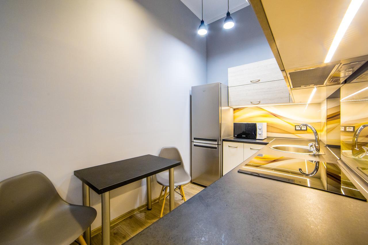 Apart Hotel On Rynok Square Lwów Zewnętrze zdjęcie