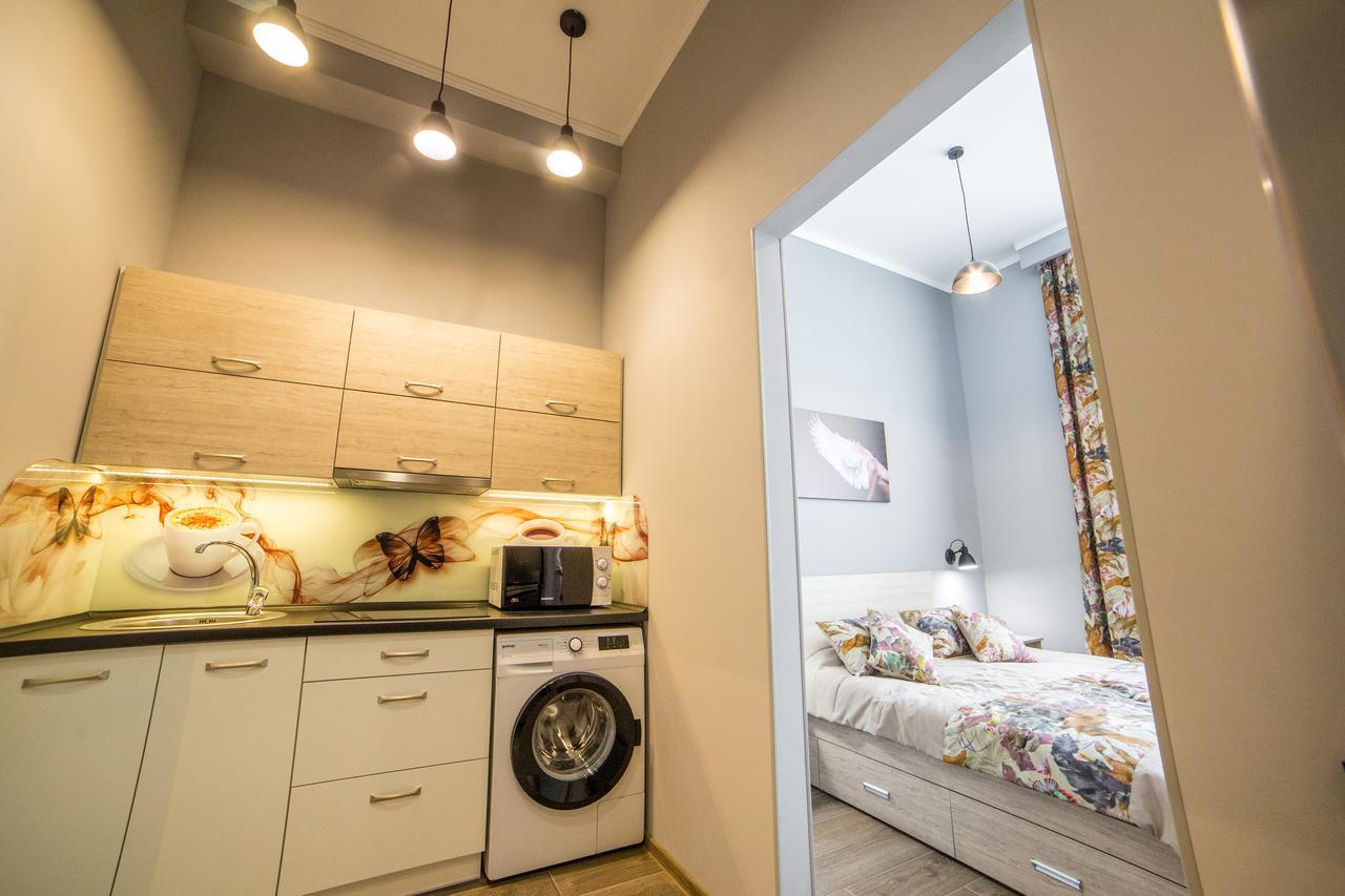 Apart Hotel On Rynok Square Lwów Zewnętrze zdjęcie