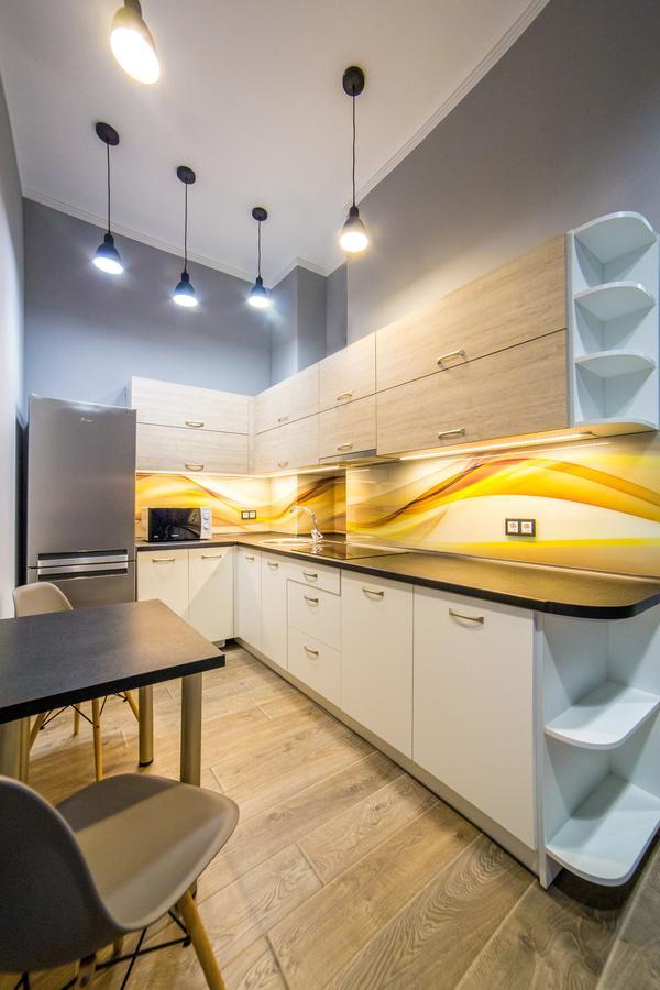 Apart Hotel On Rynok Square Lwów Zewnętrze zdjęcie