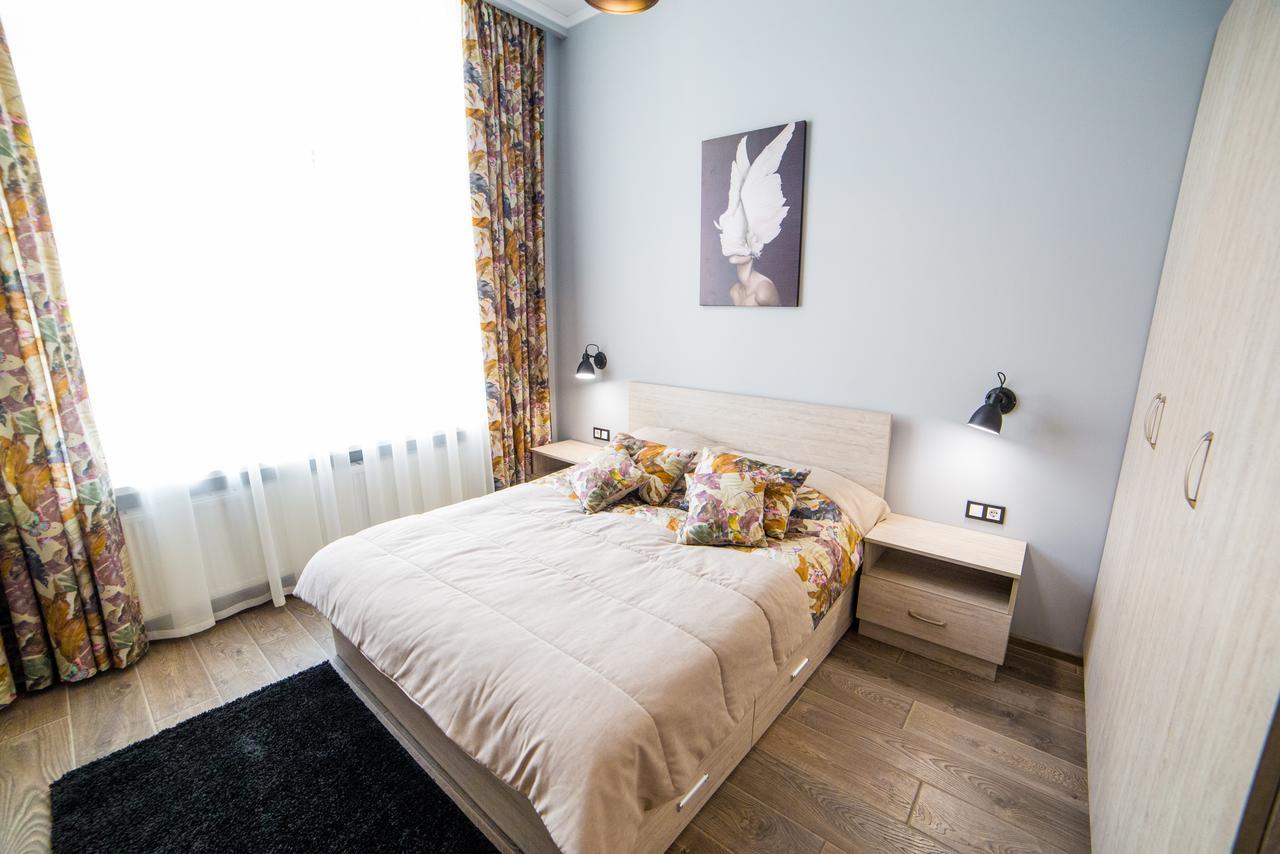 Apart Hotel On Rynok Square Lwów Zewnętrze zdjęcie