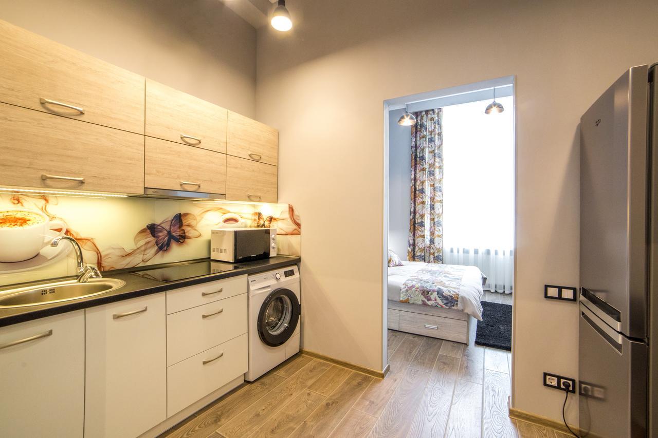 Apart Hotel On Rynok Square Lwów Zewnętrze zdjęcie
